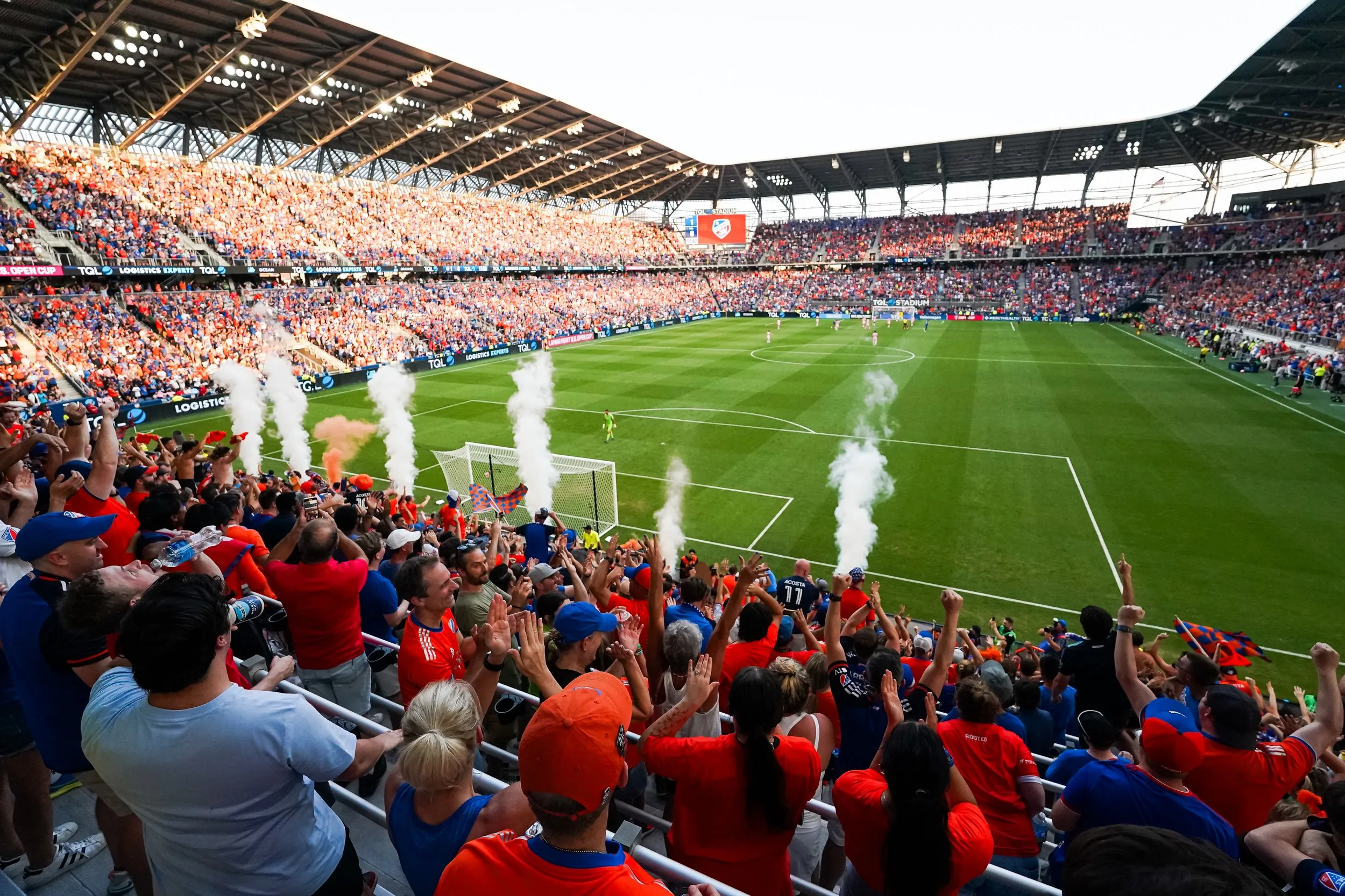 宏伟的德甲球场内部